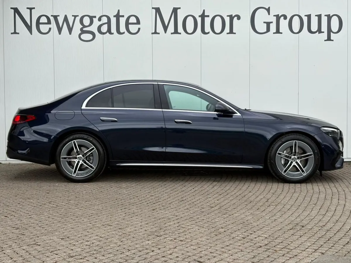 Mercedes-Benz E-Class AMG Line Plus - Image 4