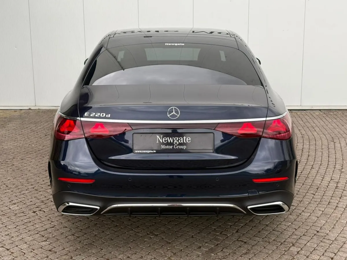 Mercedes-Benz E-Class AMG Line Plus - Image 6