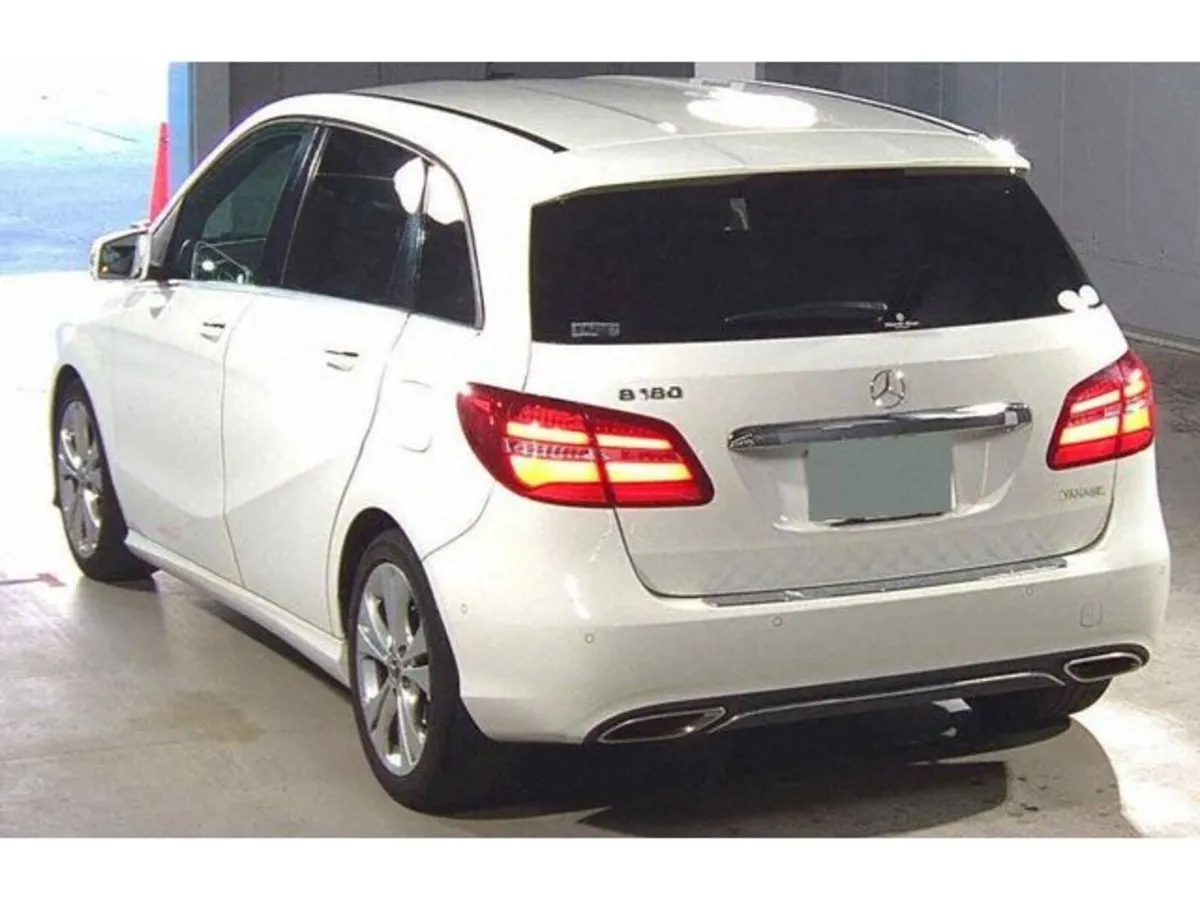 Mercedes-Benz B-Class B180 1.6 Petrol Auto - Image 3