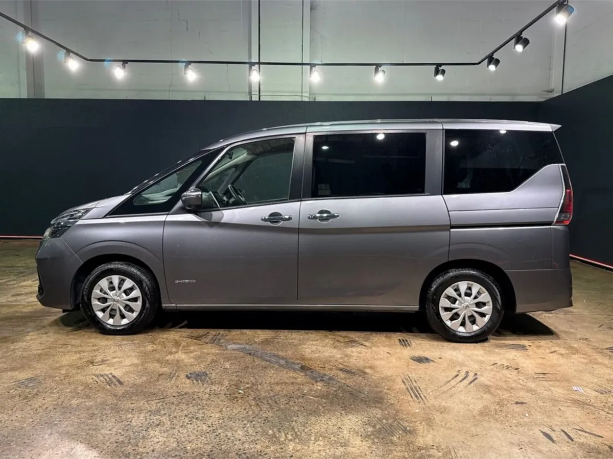Nissan Serena HYBRID 2.0 AUTOMATIC - 8 SEATER - CR - Image 6