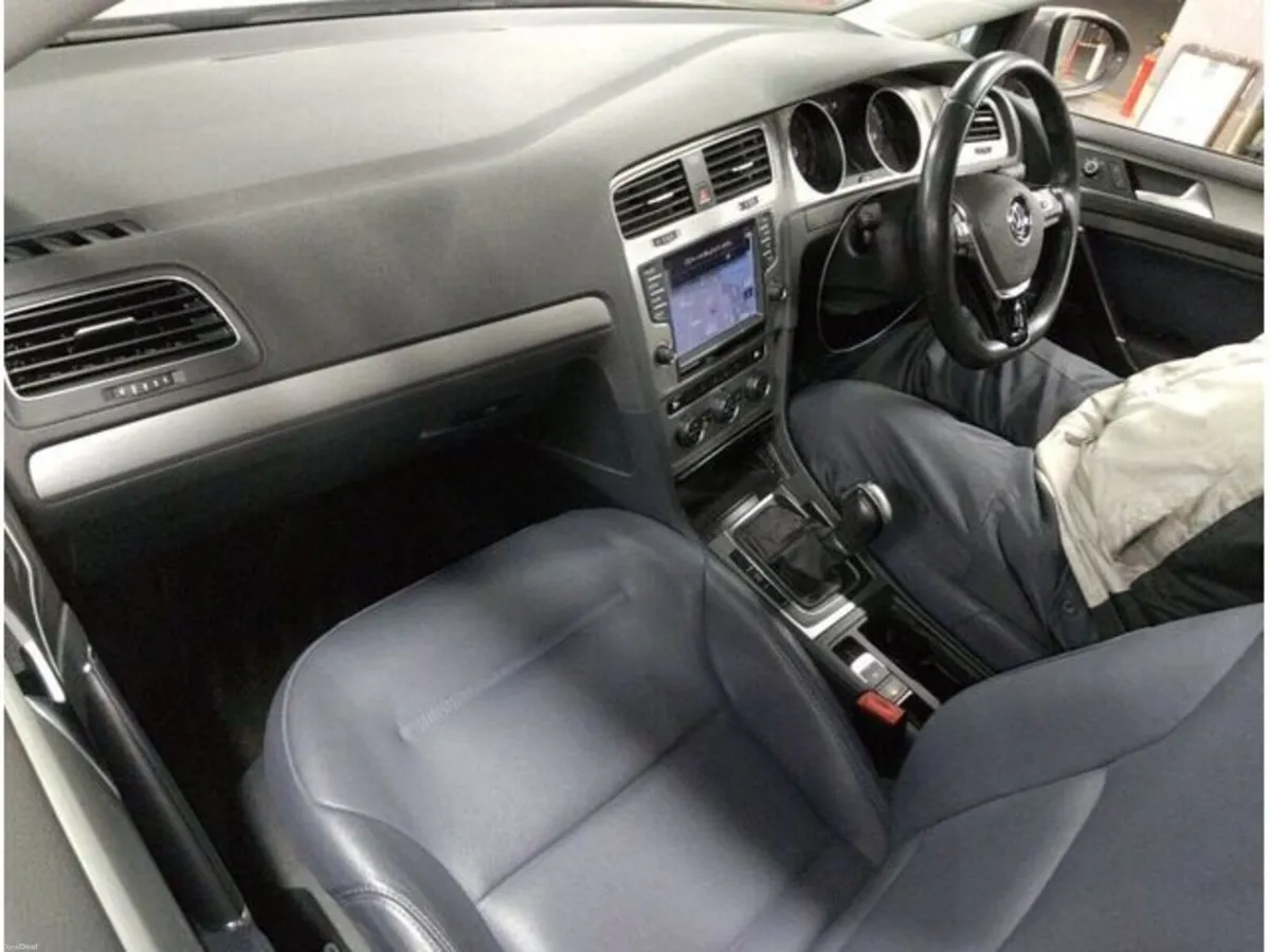 Volkswagen Golf 1.2 Petrol Auto 2015 Volkswagen Go - Image 5