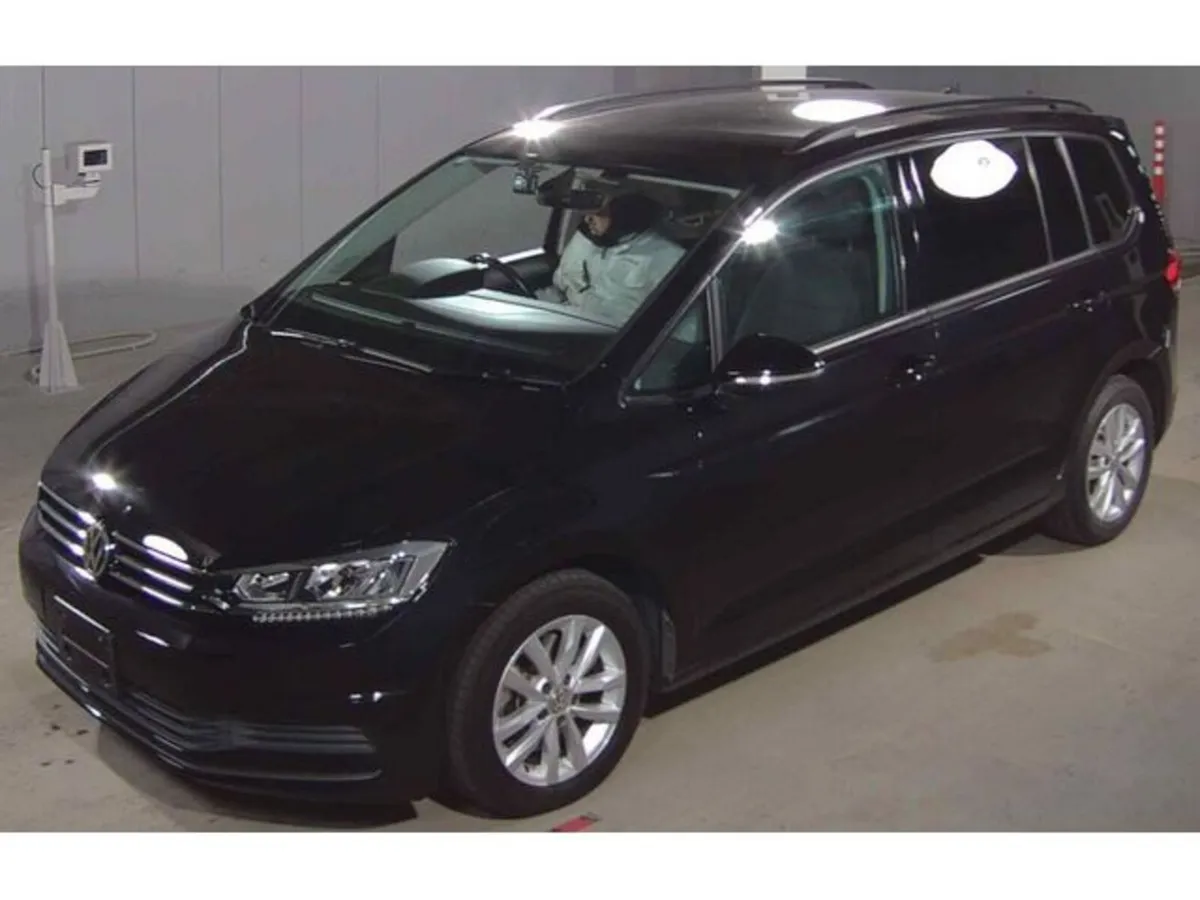 Volkswagen Touran 1.4 Petrol Auto 7 Seats - Image 1
