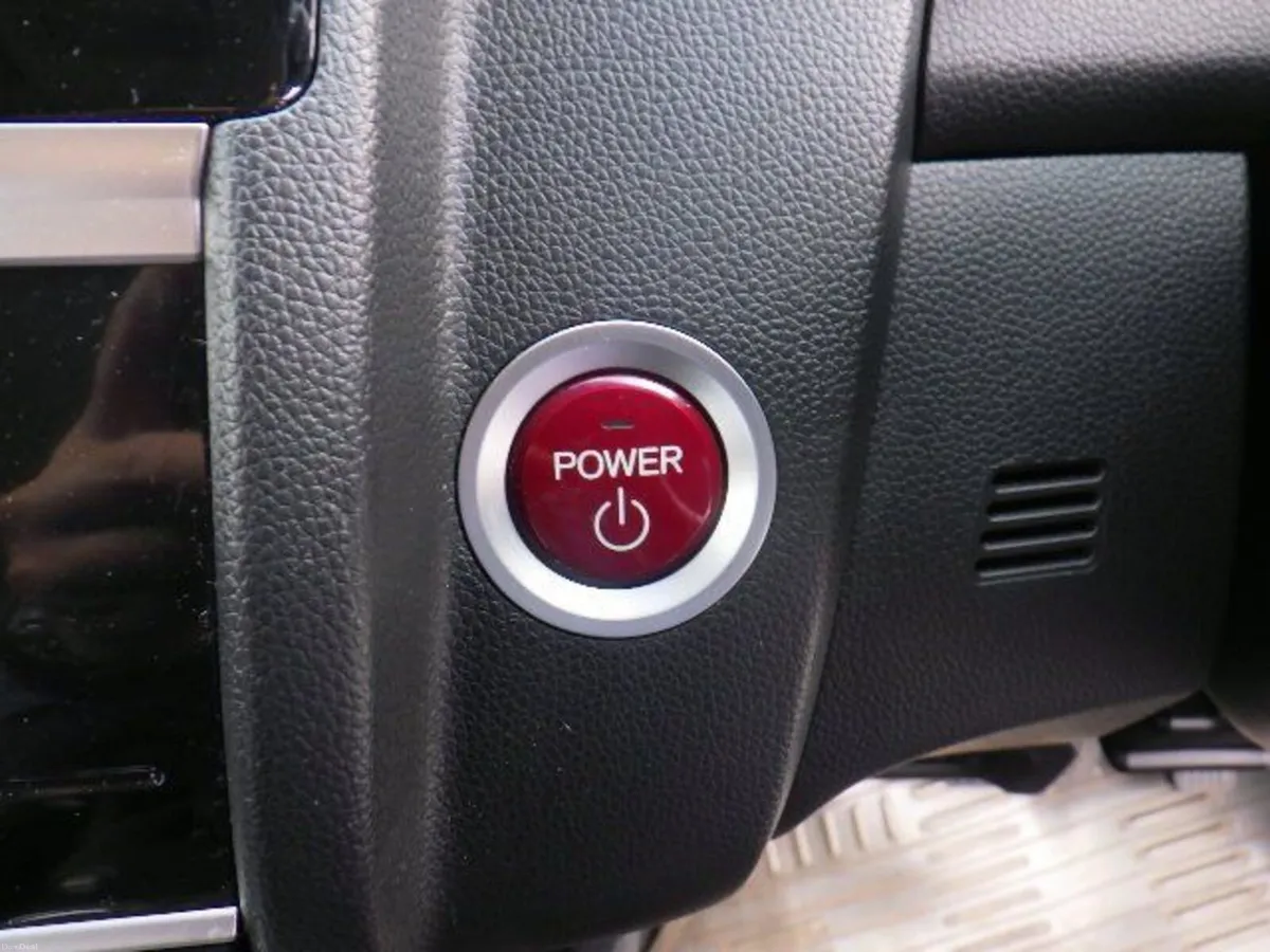 Honda Fit 1.5 Petrol Hybrid Auto - Image 3