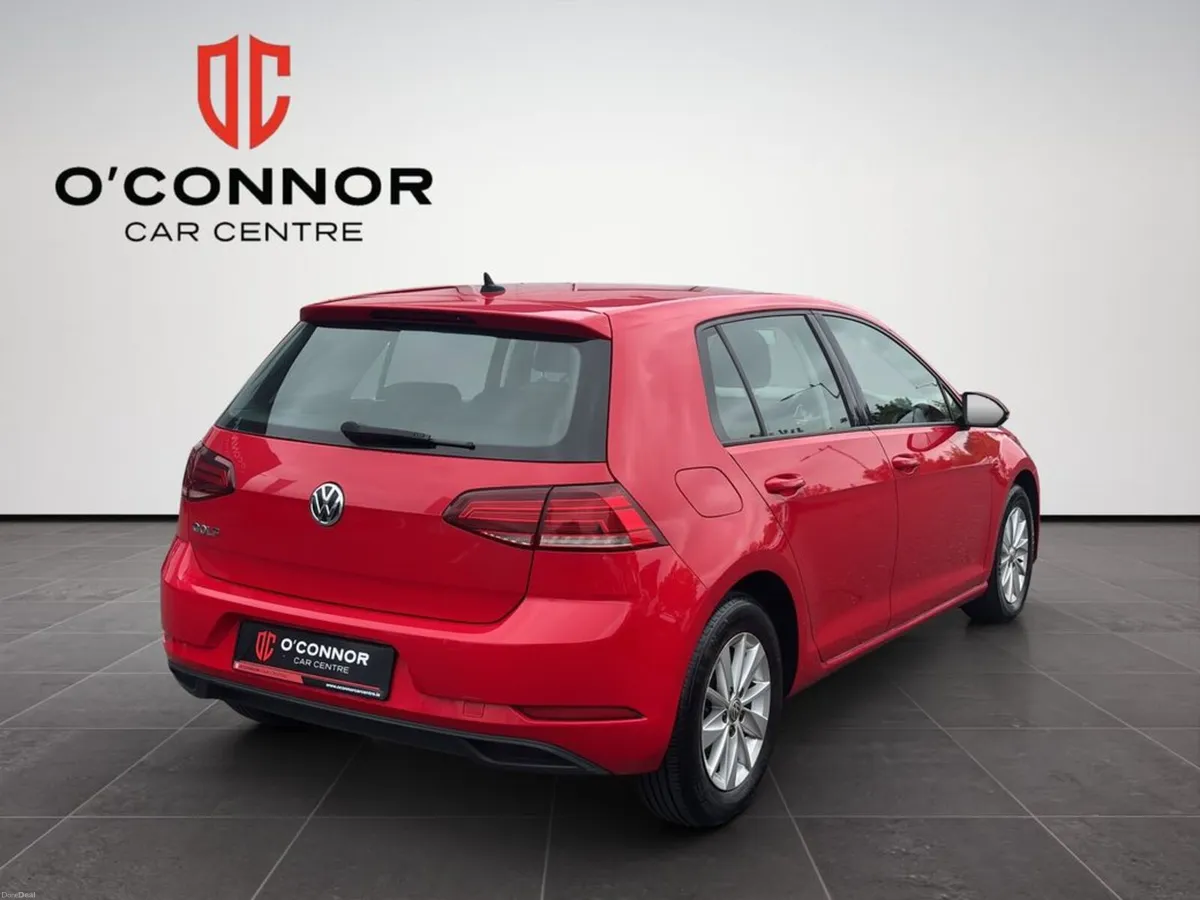 Volkswagen Golf 1.6 TDI 115HP Trendline - Image 6
