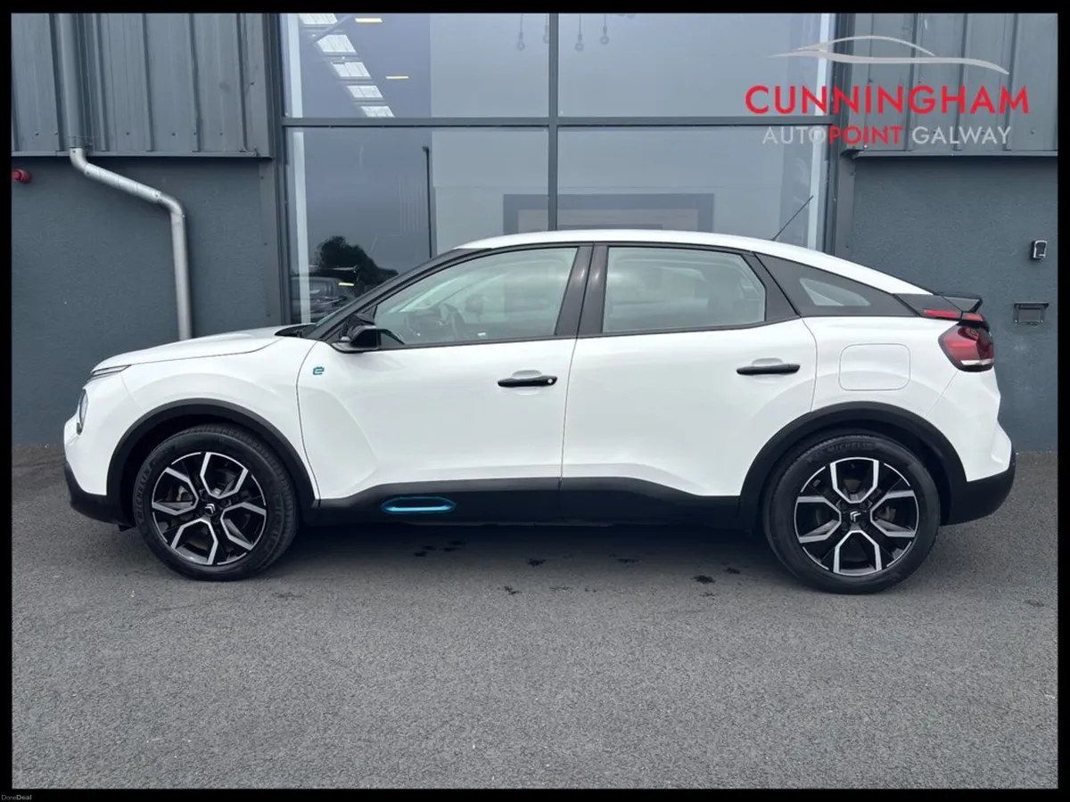 Citroen e-C4 e-Sense 50kWh Auto - Image 4