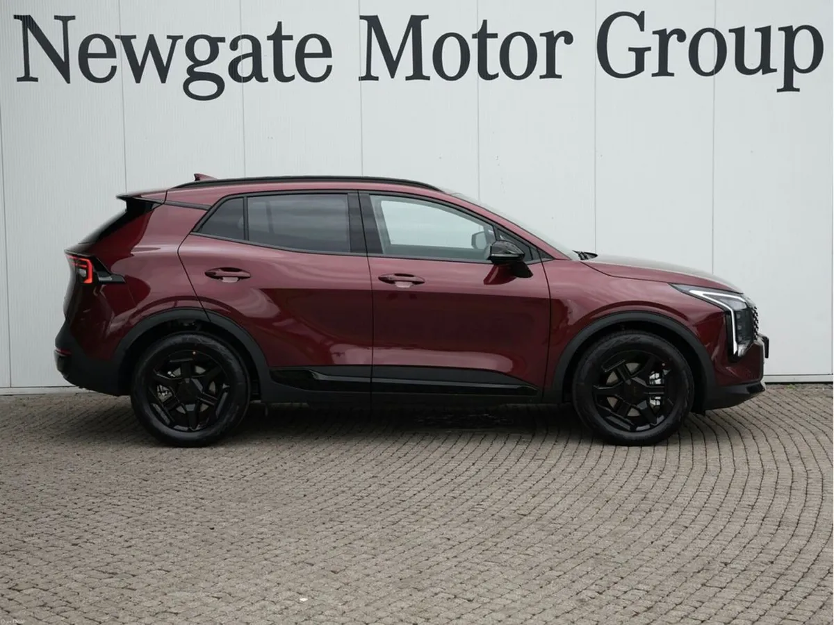 Kia Sportage BLACK EDITION HYBRID - Image 4