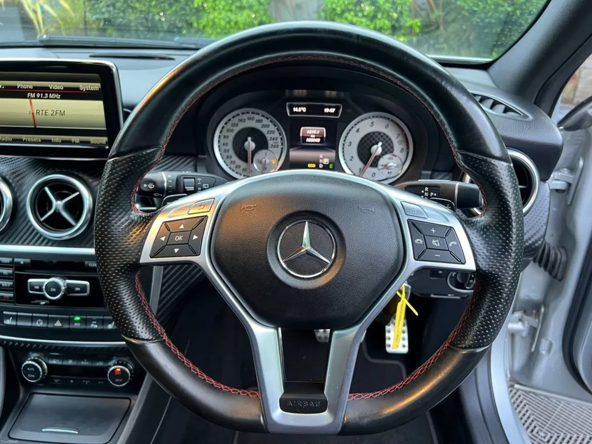 Mercedes-Benz A-Class A180 AMG-LINE 1.6 AUTO // NE - Image 5