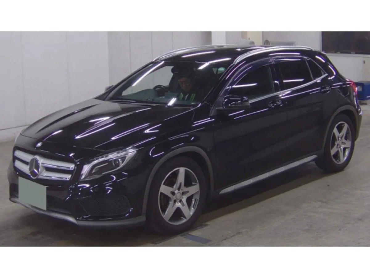 Mercedes-Benz GLA GLA 180 automatic crossover 1.6 - Image 1