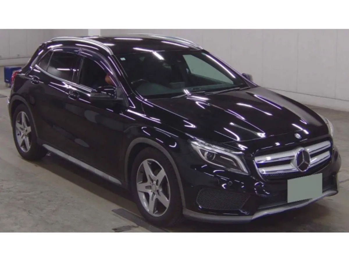 Mercedes-Benz GLA GLA 180 automatic crossover 1.6 - Image 2