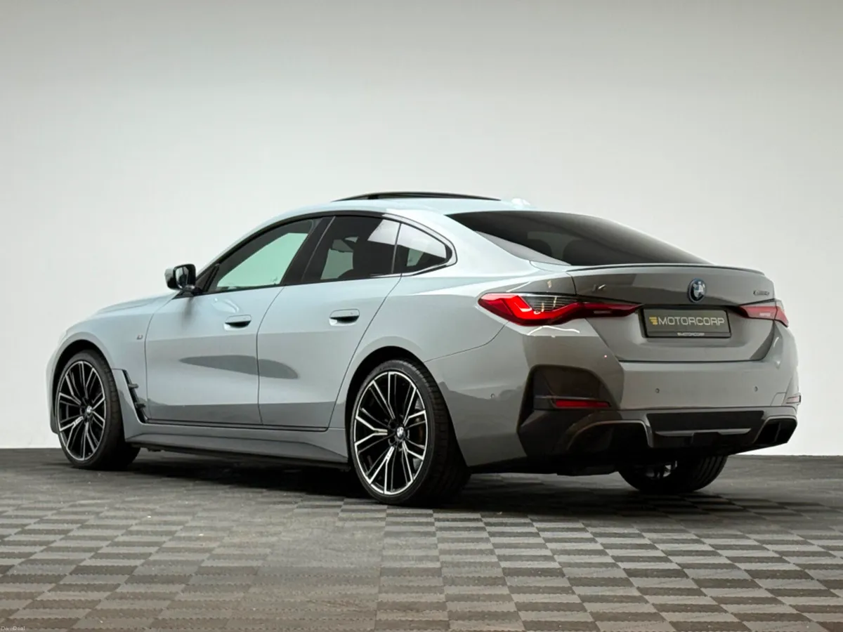 BMW i4 40 M SPORT * SUNROOF* - Image 5