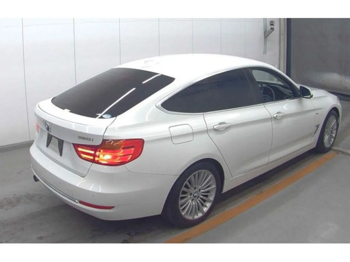 BMW 3-Series 2.0 Petrol Auto - Image 4
