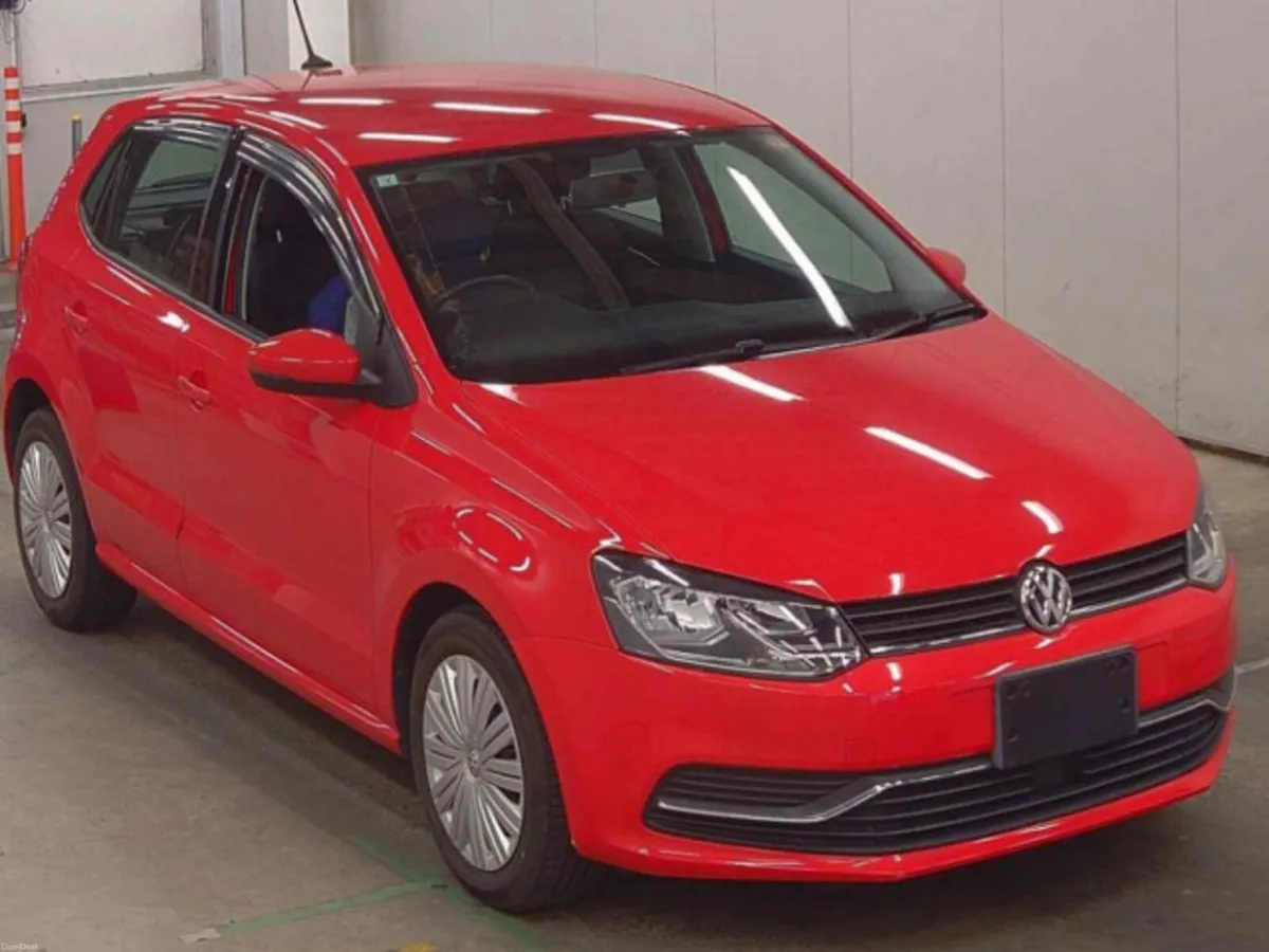 Volkswagen Polo 2015 Volkswagen Polo 1.2 TSI Comfo - Image 2