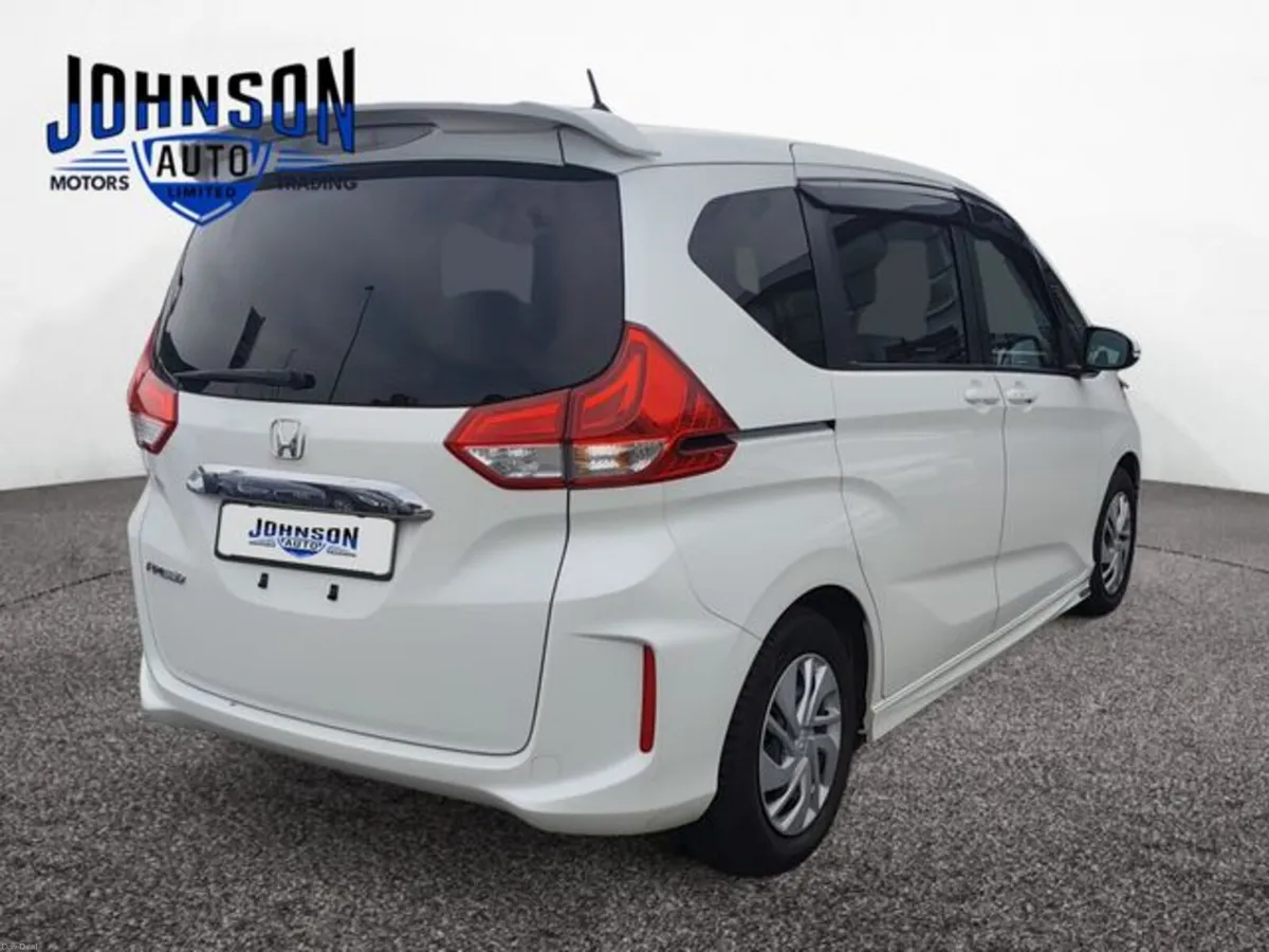 Honda Freed 1.5 Petrol 5Dr Auto - Image 4