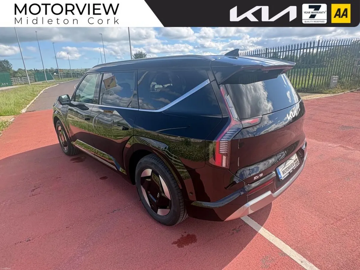 Kia EV9 EV9 EARTH MODEL, **3.9% FINAINCE** Leather - Image 5