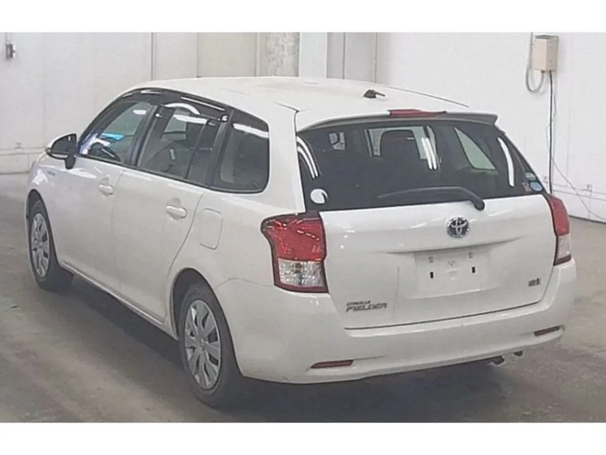 Toyota Corolla 1.5 Corolla Fielder Petrol Hybrid A - Image 3
