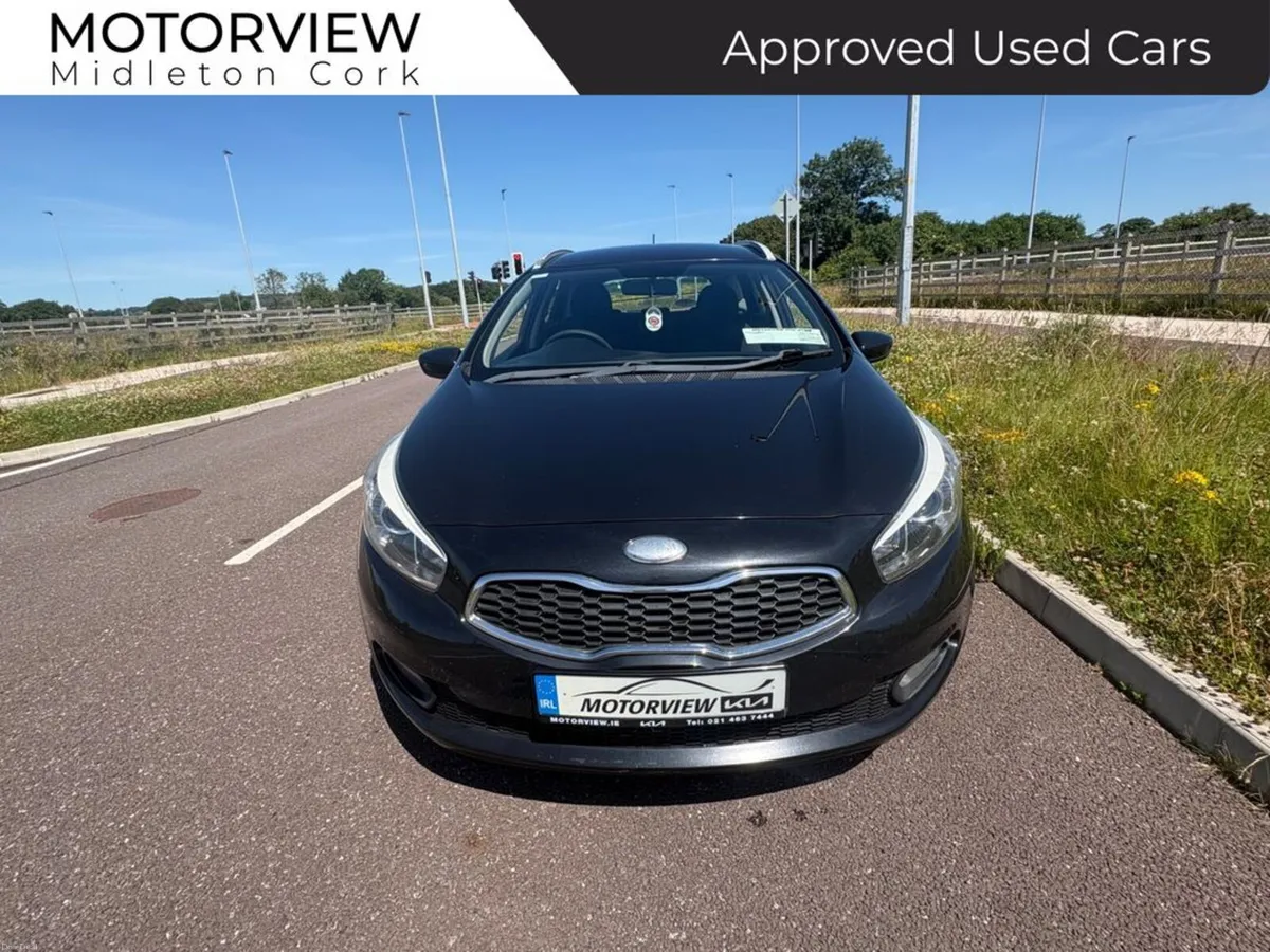 Kia Ceed SW CRDI Excellent Condition! BLUETOOTH AI - Image 4