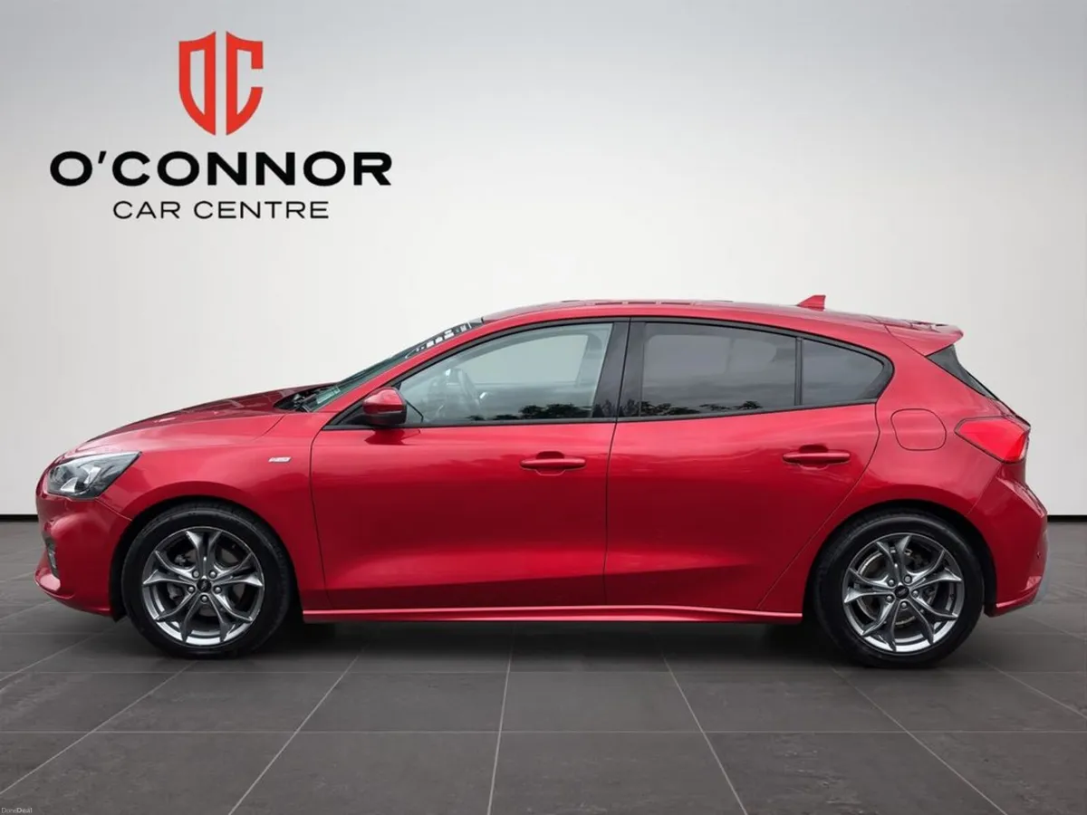 Ford Focus ST-Line looks. without the ST fuel bill - Image 3