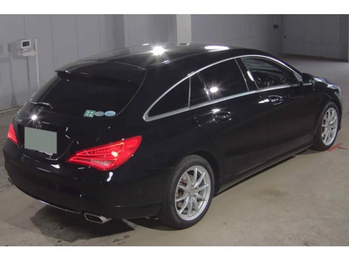Mercedes-Benz CLA 1.6 Petrol Auto - Image 4
