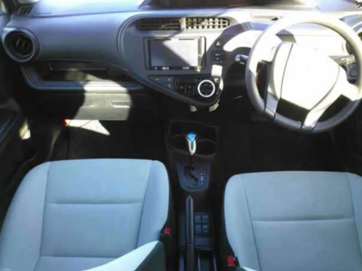 Toyota Aqua 1.5 Petrol Hybrid Auto - Image 6
