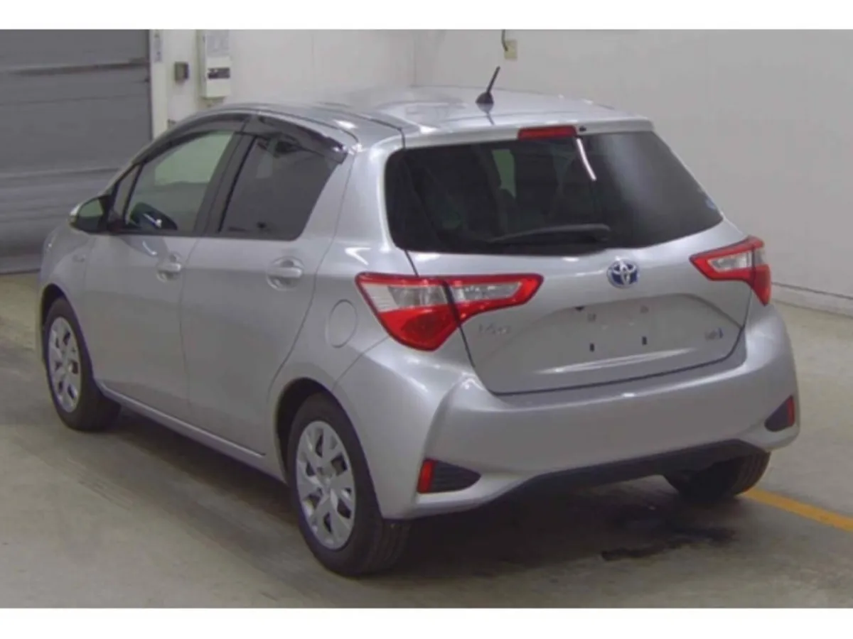 Toyota Vitz 1.5 Petrol Hybrid Auto - Image 3