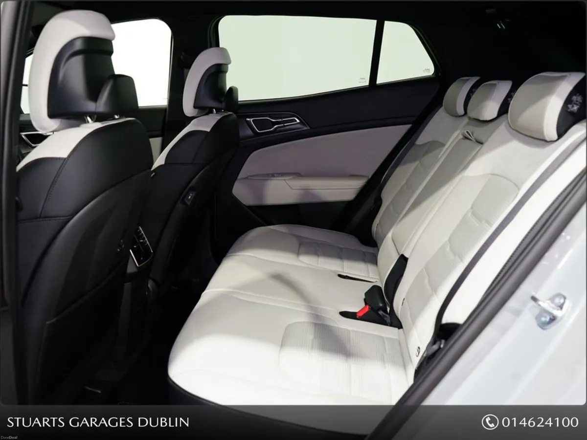 Kia Sportage HYBRID BLACK EDITION **0% FINANCE AVA - Image 5