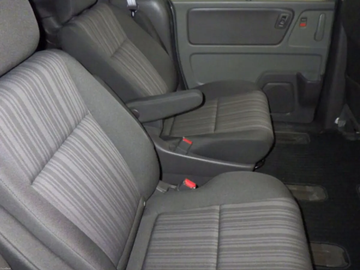 Honda Freed 1.5 Petrol Hybrid Auto - Image 6