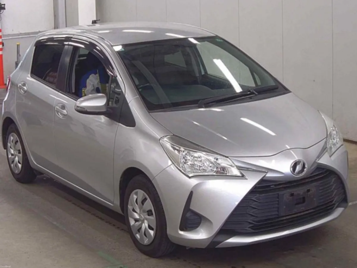Toyota Vitz 1.0 Petrol Auto - Image 2