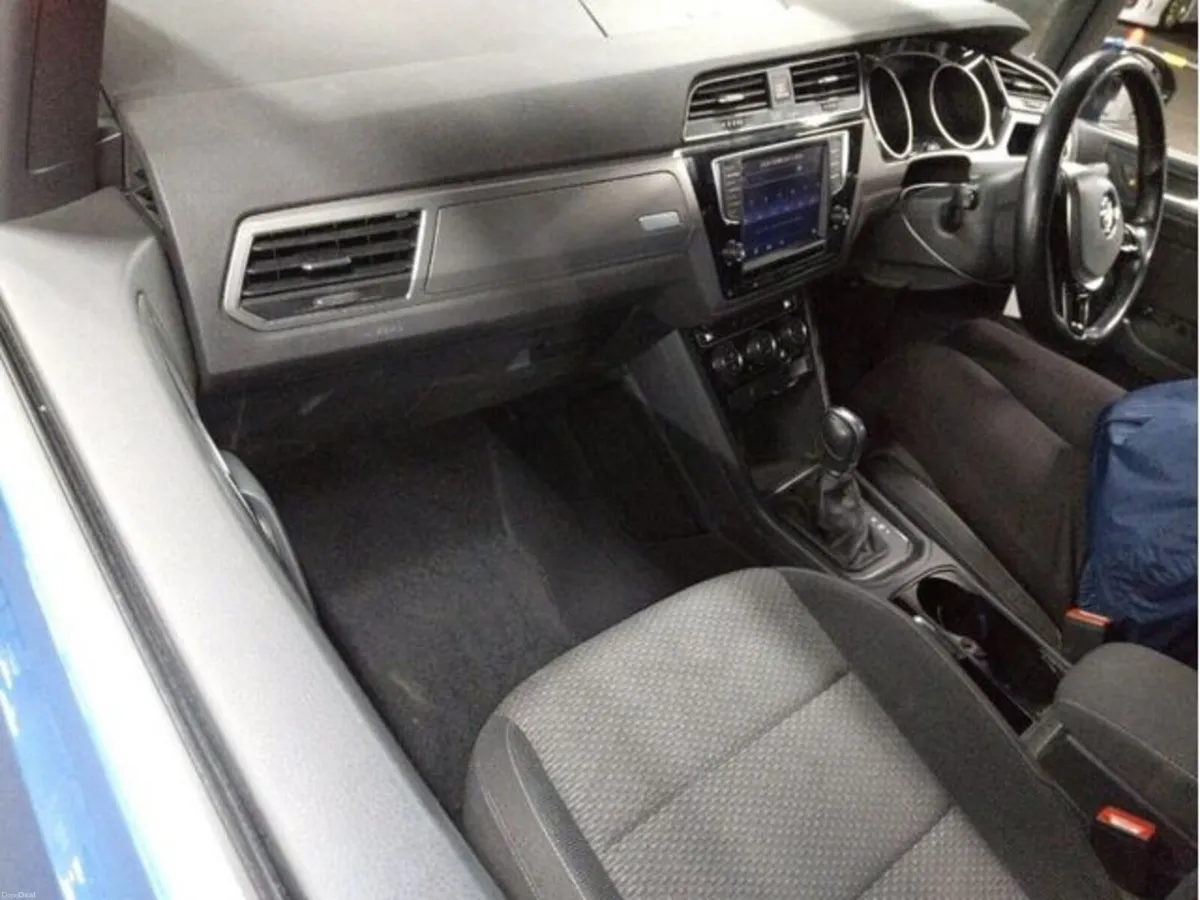 Volkswagen Touran 1.4 TSI Comfortline Golf Touran - Image 6