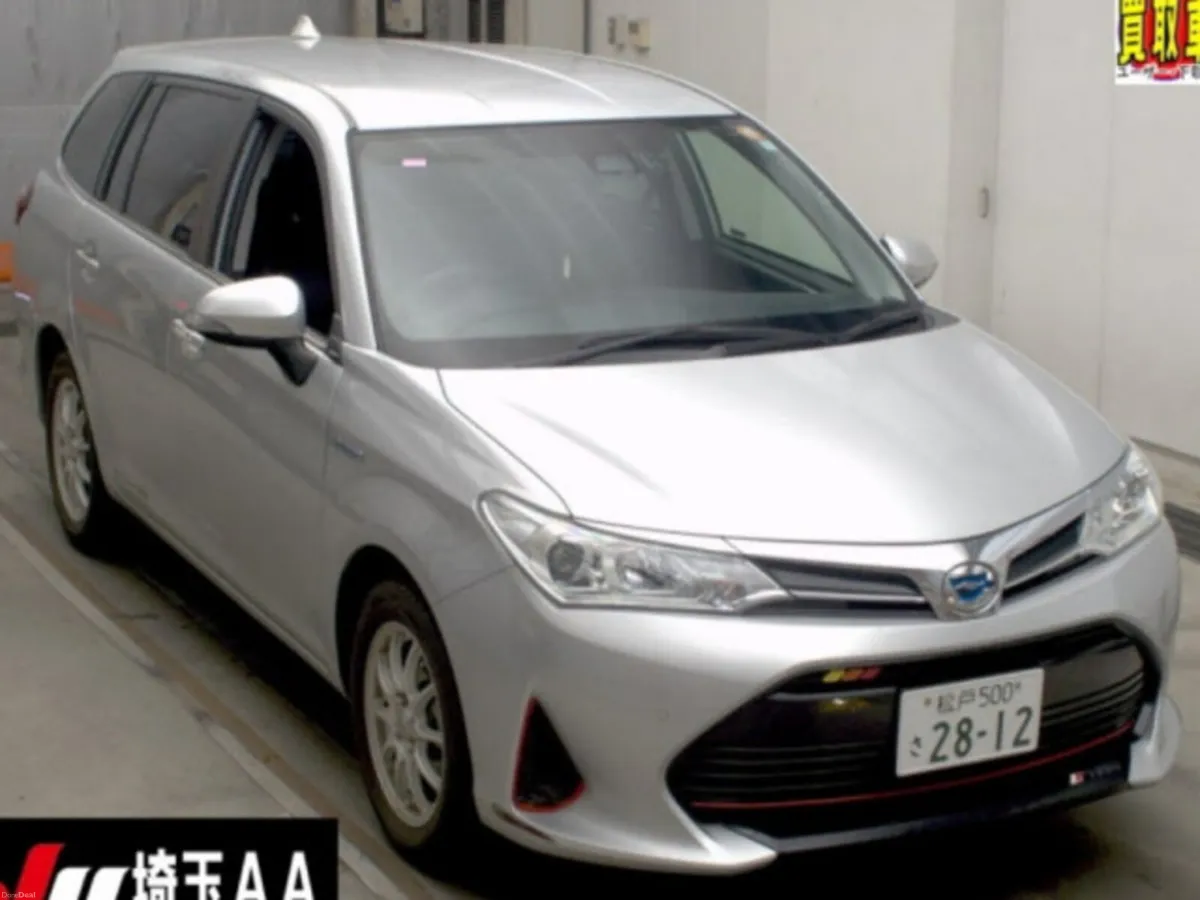 Toyota Corolla 1.5 Corolla Fielder Petrol Hybrid A - Image 2