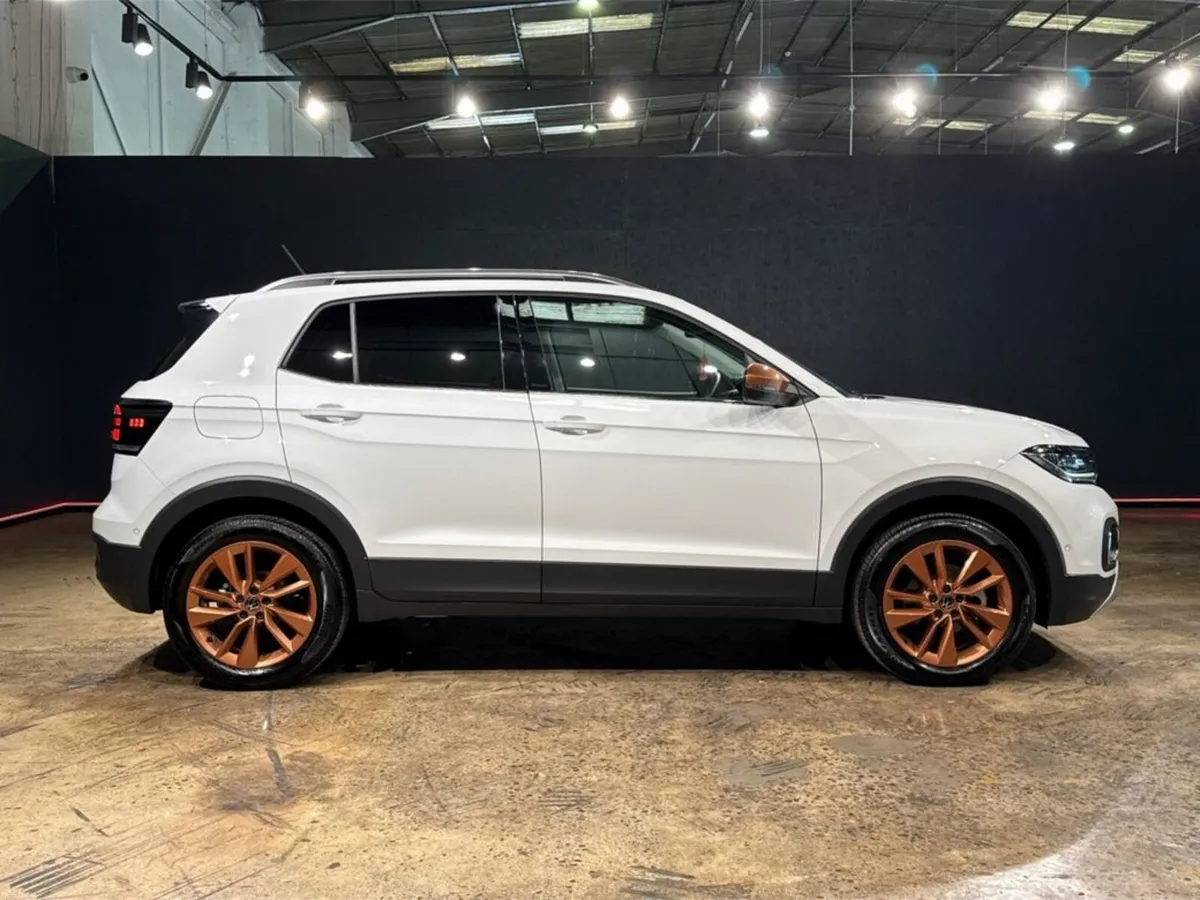 Volkswagen T-Cross 1.0 COPPER STYLE AUTOMATIC - FA - Image 2