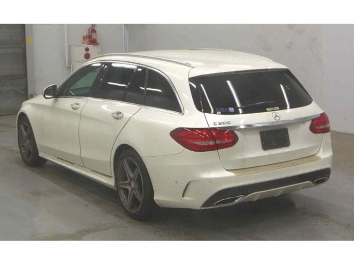 Mercedes-Benz C-Class 2.0 200 Sport Petrol Auto - Image 4