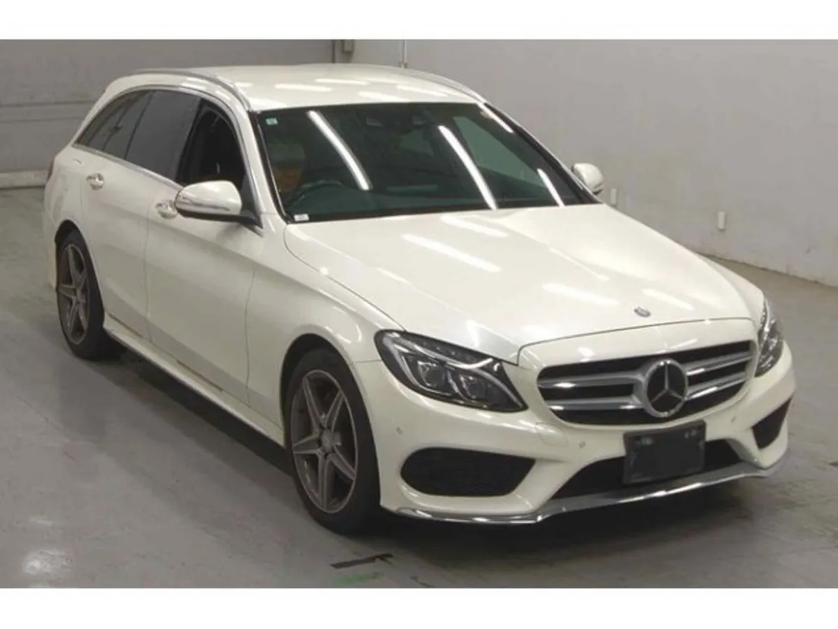 Mercedes-Benz C-Class 2.0 200 Sport Petrol Auto - Image 2