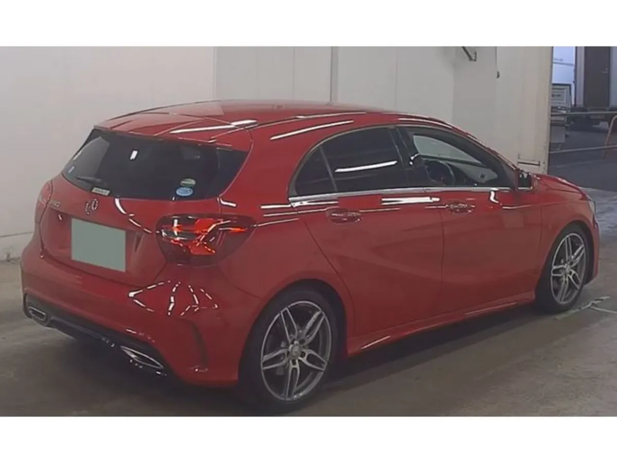 Mercedes-Benz A-Class 1.6 A180 Sport Petrol Auto H - Image 4