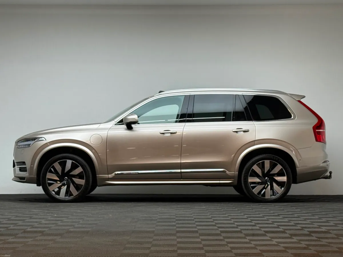 Volvo XC90 PLUS T8 BRIGHT AWD 2.0 PHEV *7 SEATER* - Image 4