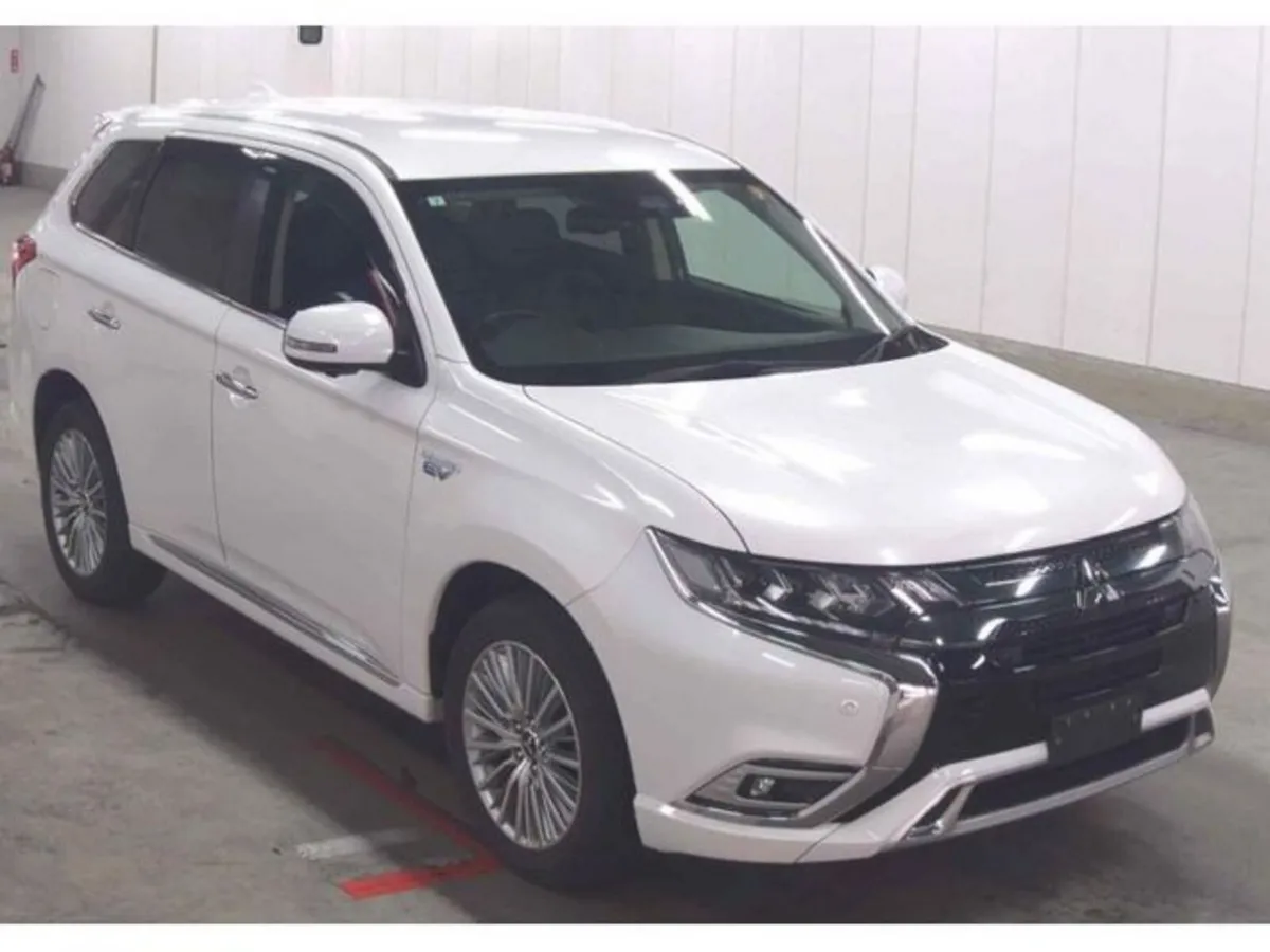 Mitsubishi Outlander 2.4 Outlander PHEV Petrol Hyb - Image 2