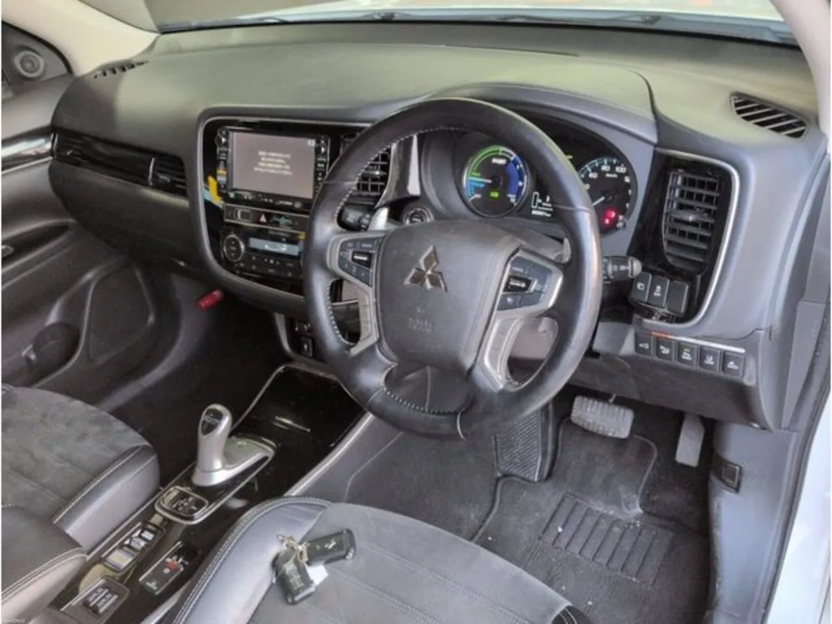 Mitsubishi Outlander 2.4 Outlander PHEV Petrol Hyb - Image 5