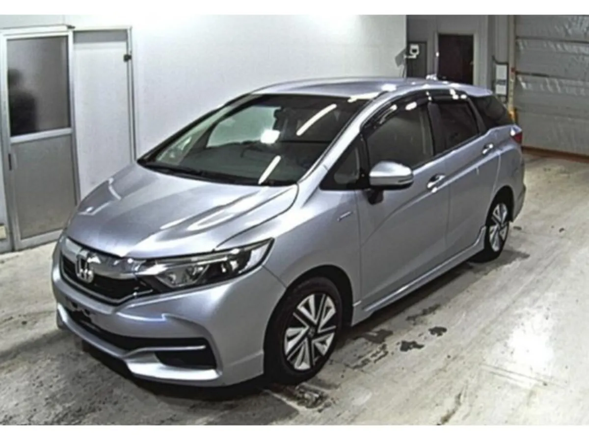 Honda Shuttle 1.5 Petrol Hybrid Auto - Image 2
