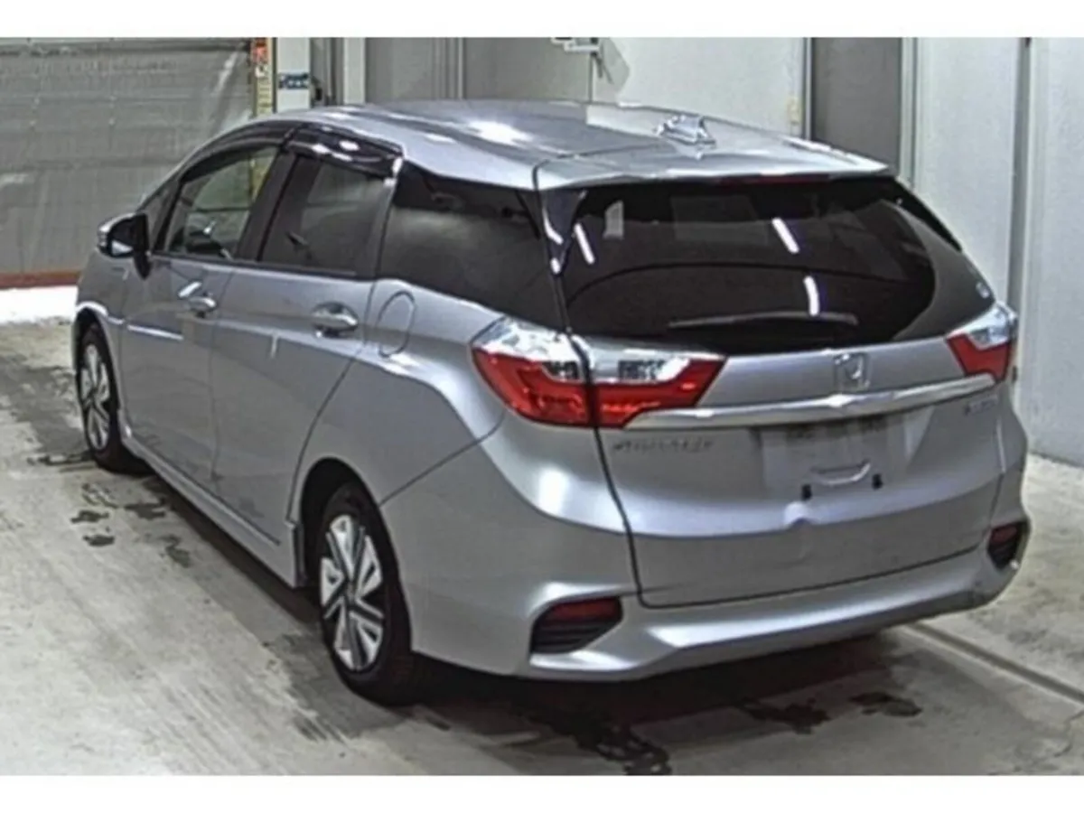 Honda Shuttle 1.5 Petrol Hybrid Auto - Image 4