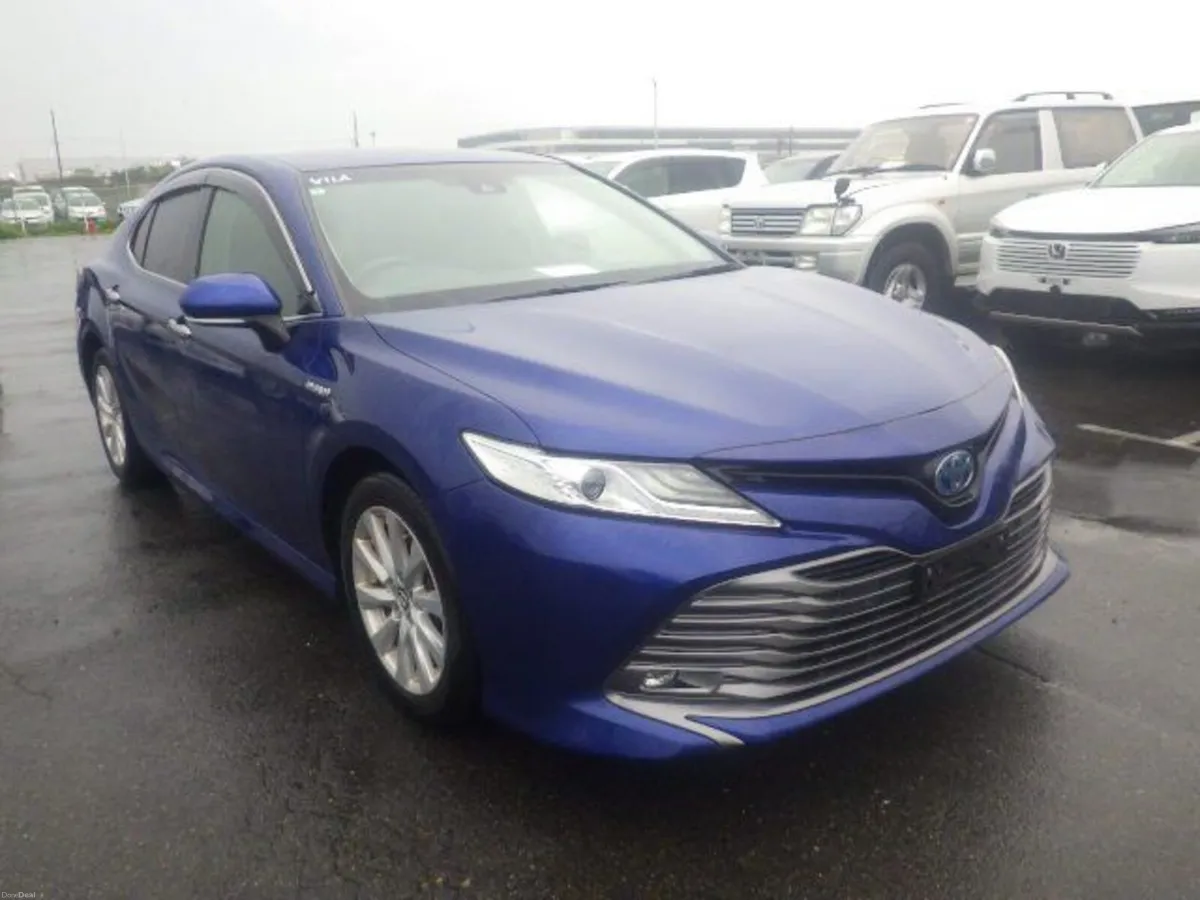 Toyota Camry 2.5 Petrol Hybrid Auto - Image 2