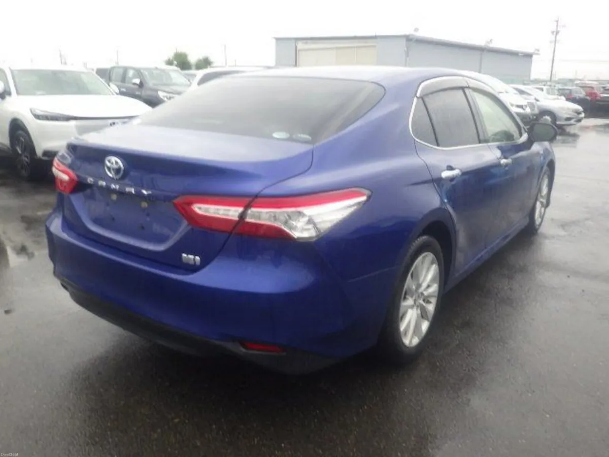 Toyota Camry 2.5 Petrol Hybrid Auto - Image 3