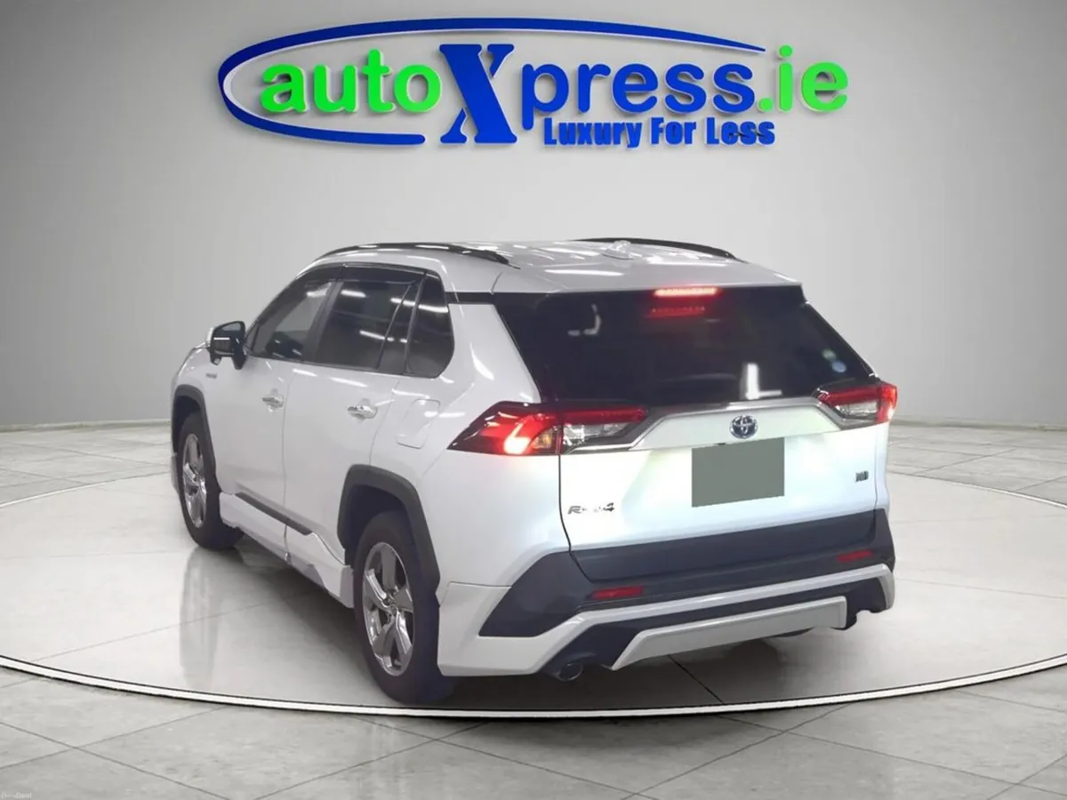 Toyota RAV4 4WD HYBRID G, Low mileage, Reversing c - Image 3