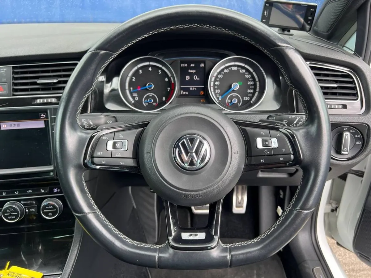 Volkswagen Golf R 4MOTION 2.0 TSI // LEATHER R SPO - Image 4