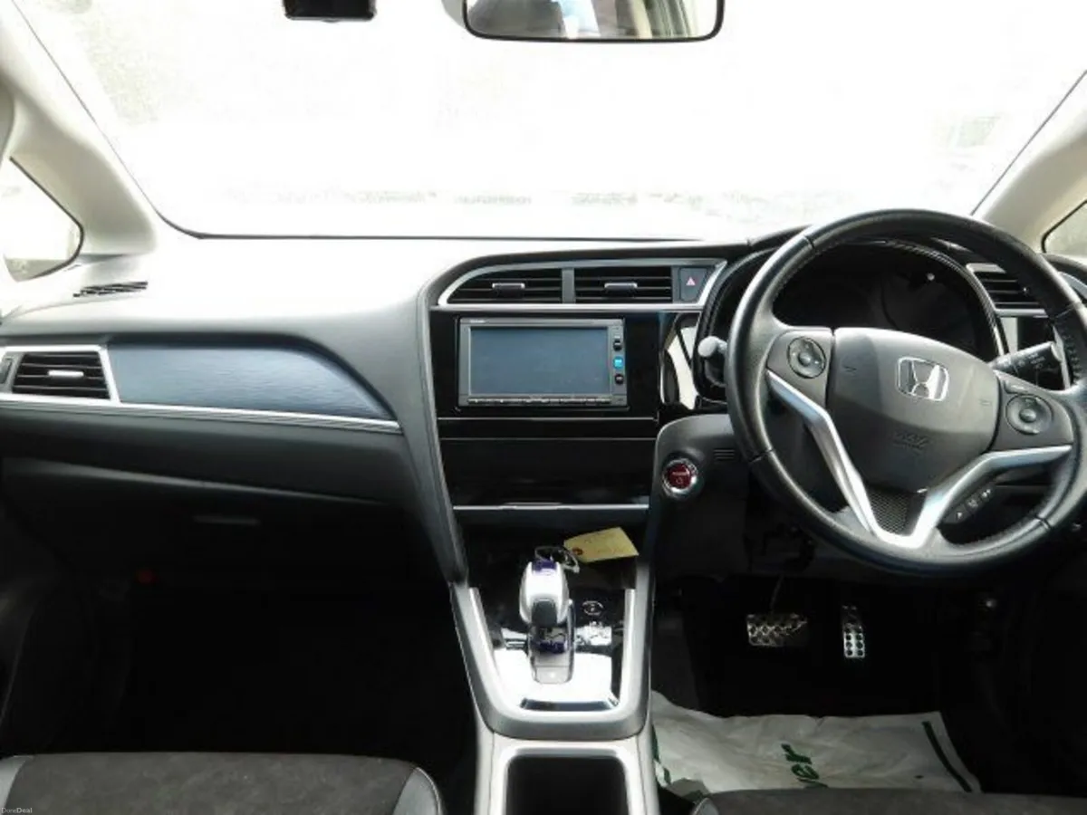 Honda Shuttle 1.5 Petrol Hybrid Auto - Image 5