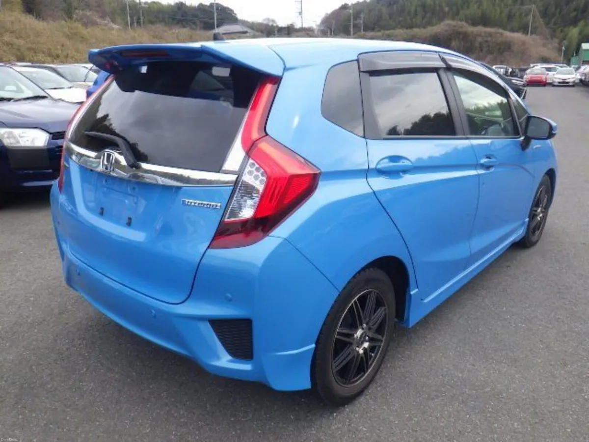 Honda Fit 1.5 Petrol Hybrid Auto - Image 2