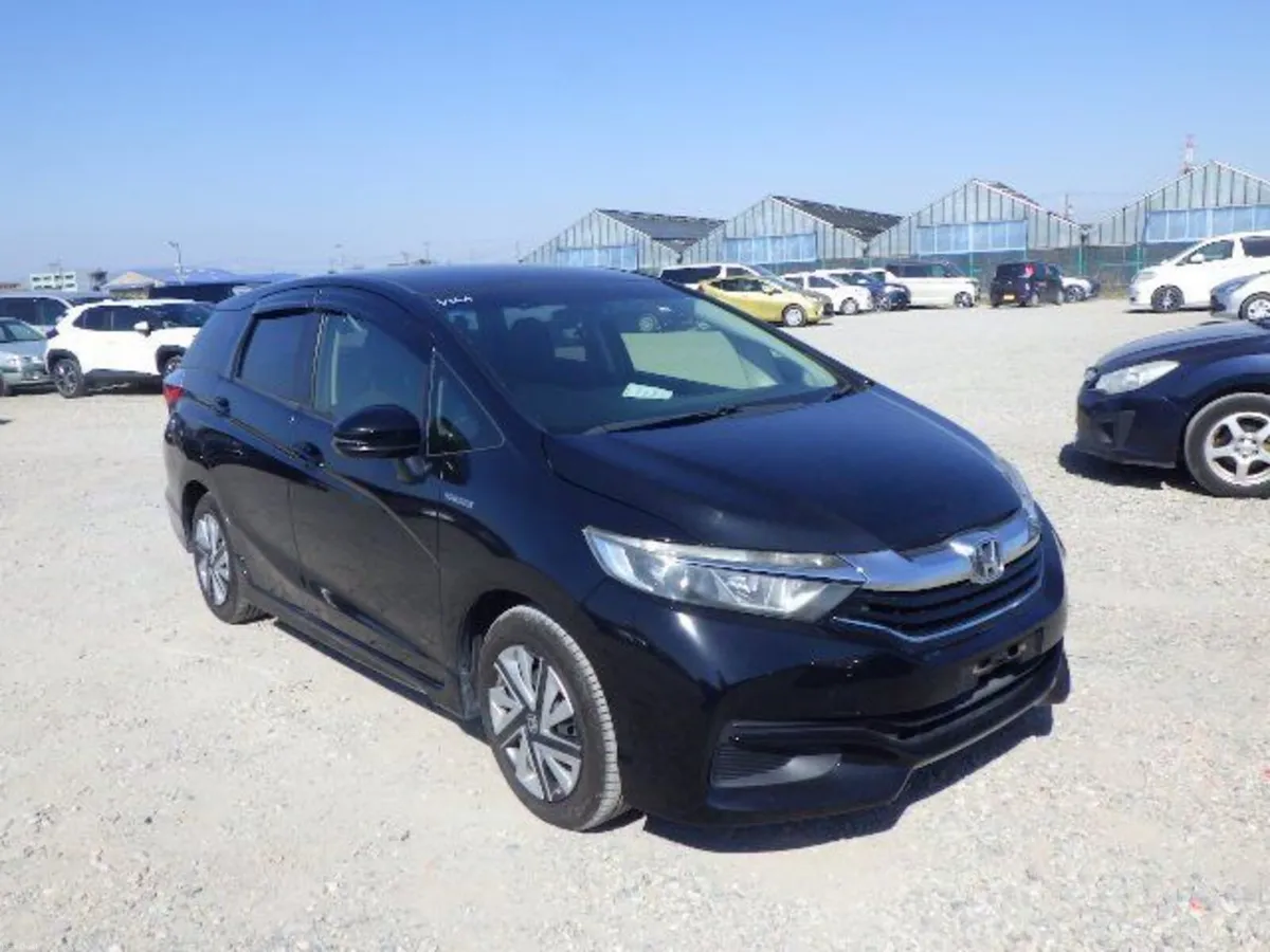 Honda Shuttle 1.5 Petrol Hybrid Auto - Image 2