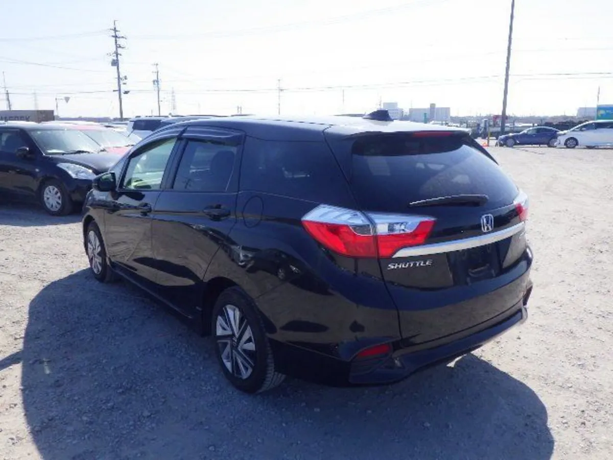 Honda Shuttle 1.5 Petrol Hybrid Auto - Image 4