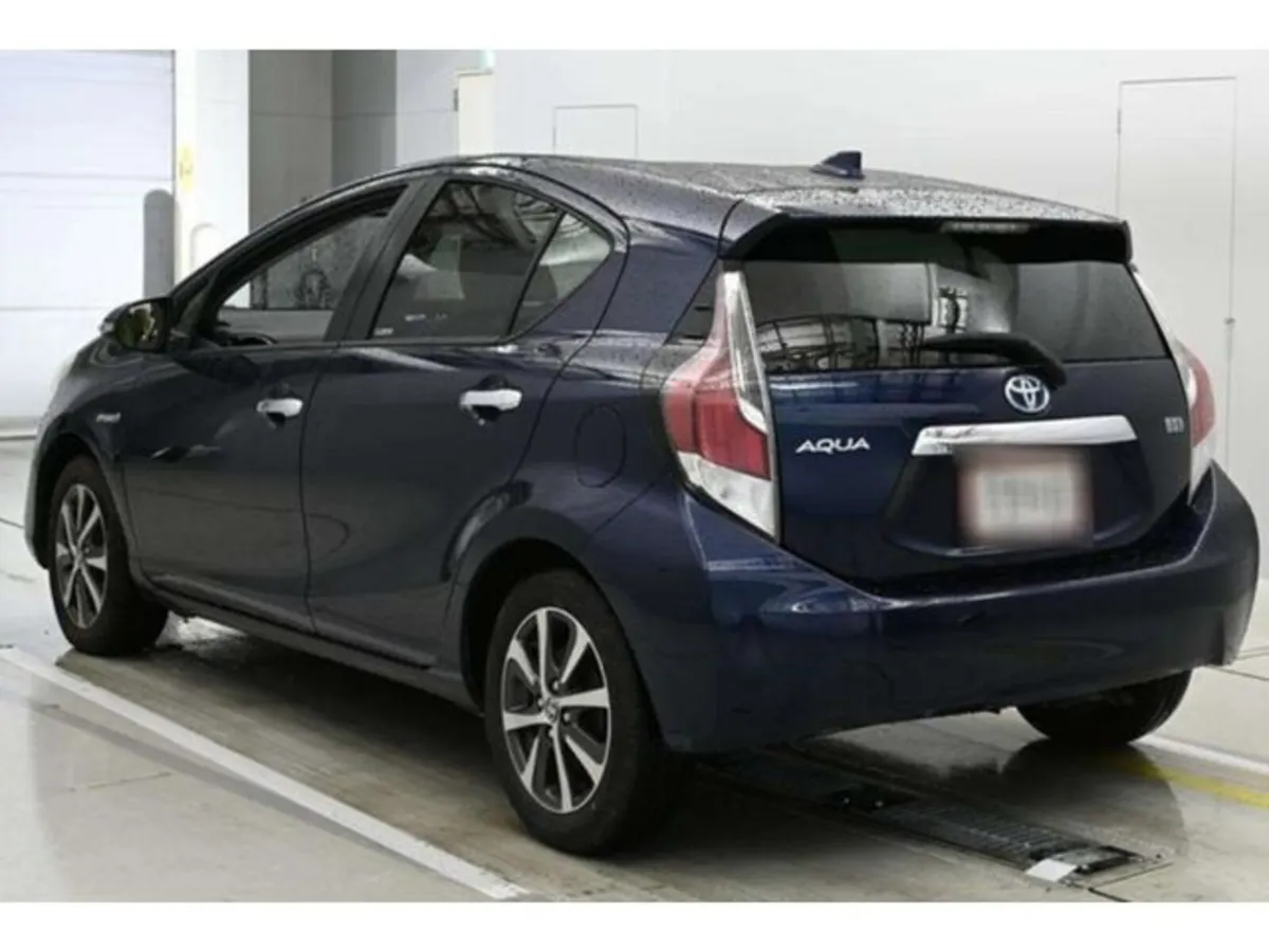Toyota Aqua 1.5 Petrol Hybrid Auto - Image 4