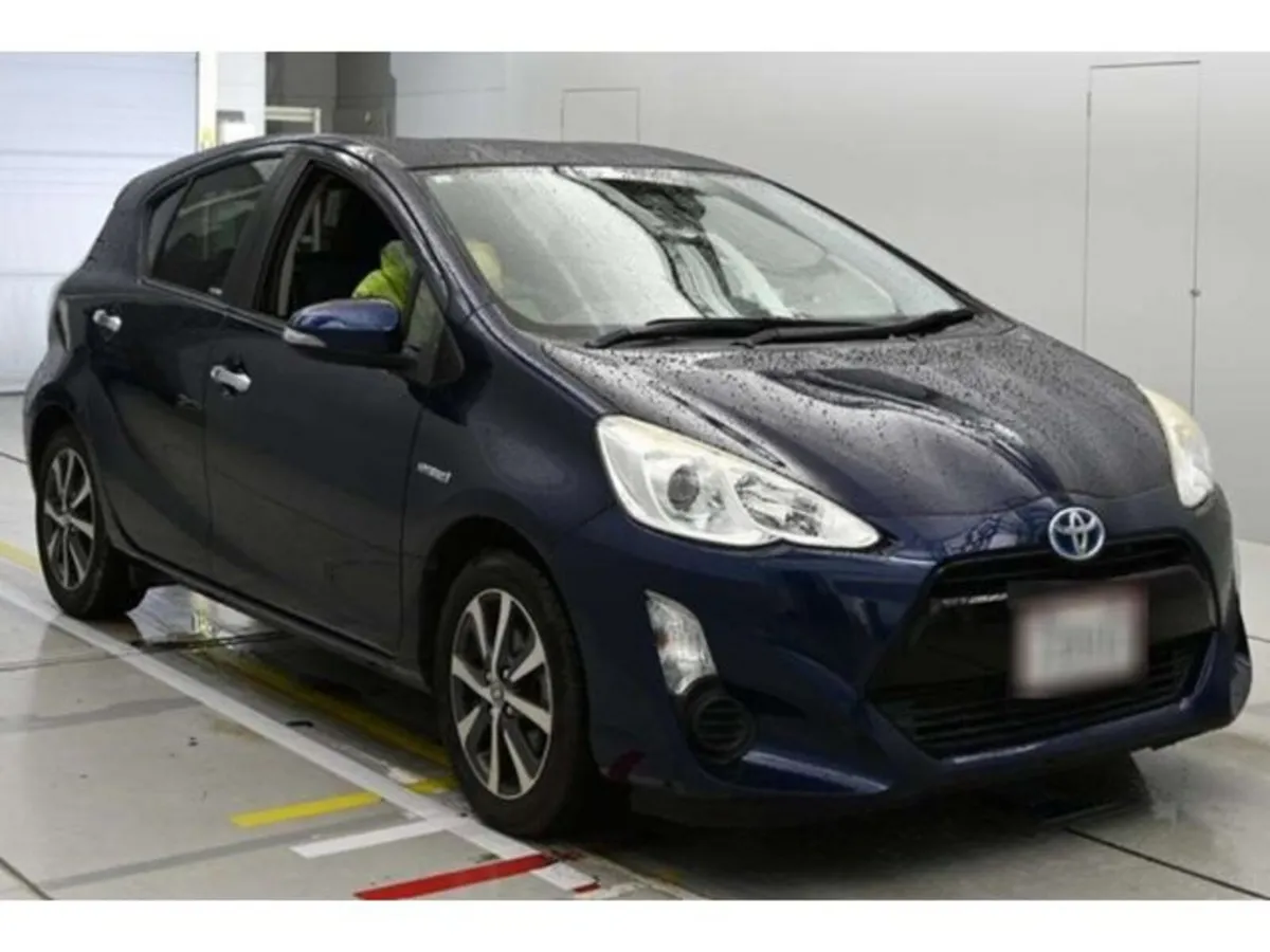 Toyota Aqua 1.5 Petrol Hybrid Auto - Image 3