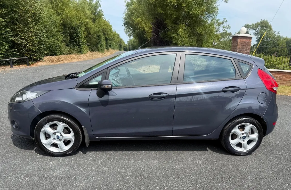 Ford Fiesta Taxed & Tested - Image 2