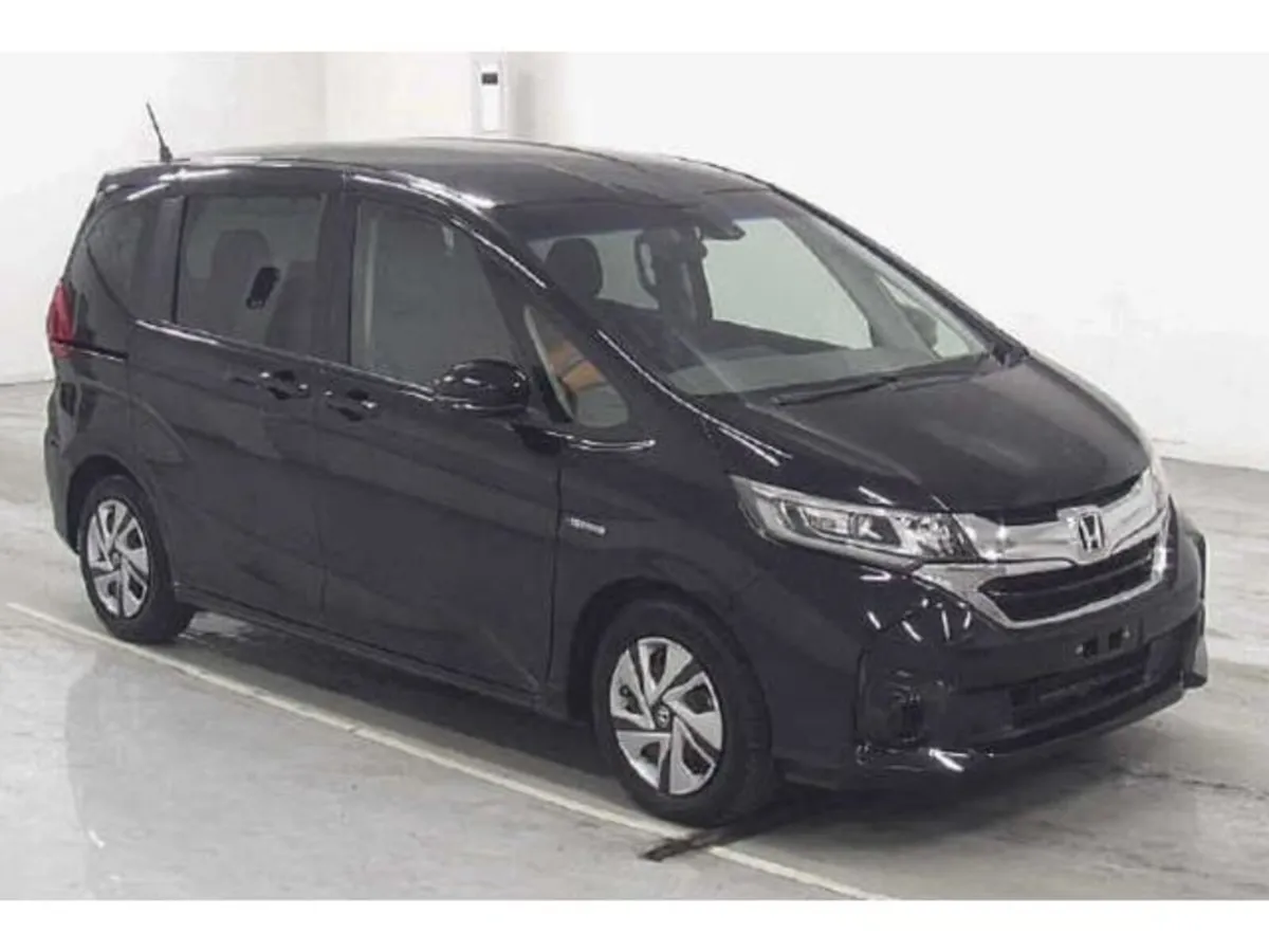 Honda Freed 1.5 Petrol Hybrid Auto - Image 2